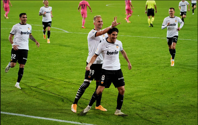 ONG39 Berita Sepak Bola Terbaru & Hasil Pertandingan. Valencia Siap Hadapi Real Madrid di Bernabéu