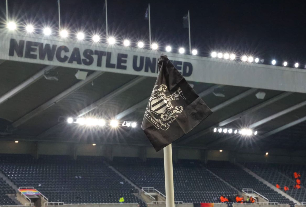 ONG39 Berita Sepak Bola Terbaru & Hasil Pertandingan. Anderson di Ambang Kepindahan, Premier League Siap Heboh!