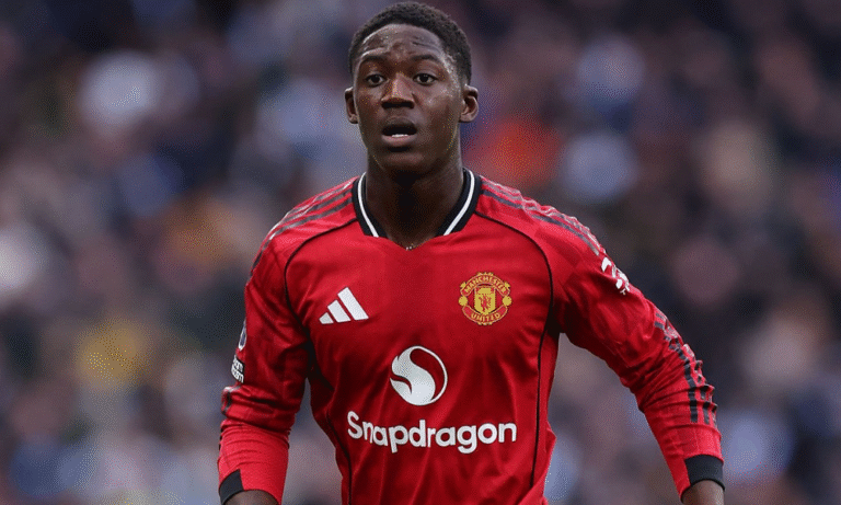 ONG39 Berita Sepak Bola Terbaru & Hasil Pertandingan. Kobbie Mainoo: Napoli Siap Rekrut Gelandang Muda MU