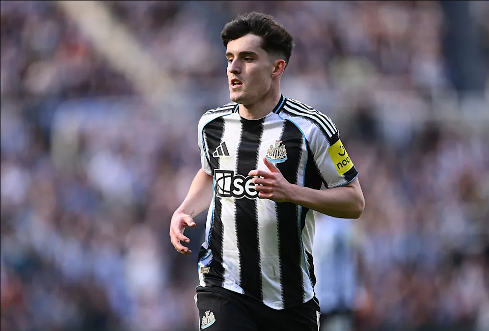 ONG39 Berita Sepak Bola Terbaru & Hasil Pertandingan. Arsenal Siap Gaet Bintang Newcastle Senilai £80 Juta!