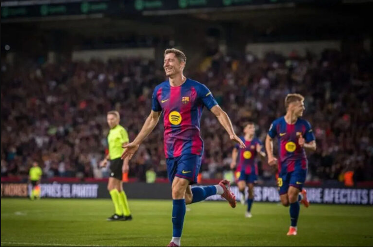 ONG39 Berita Sepak Bola Terbaru & Hasil Pertandingan. Lewandowski Pimpin Barcelona Tumbangkan Celta Vigo