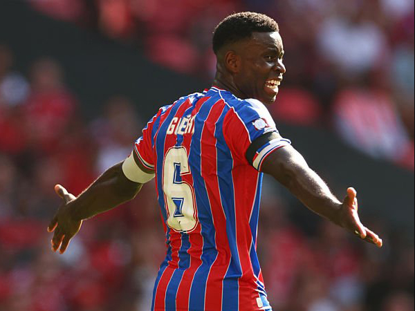 ONG39 Berita Sepak Bola Terbaru & Hasil Pertandingan. Alasan Transfer Guehi Terbongkar! Liverpool Kaget