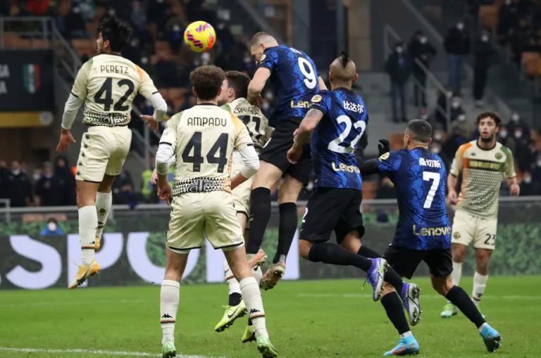 ONG39 Berita Sepak Bola Terbaru & Hasil Pertandingan. Milan Tampil Perkasa: Kemenangan 5-1 yang Memuaskan