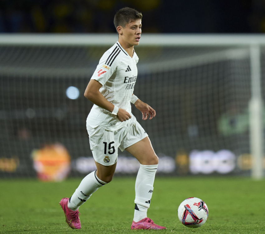 ONG39 Berita Sepak Bola Terbaru & Hasil Pertandingan. Arda Guler Jadi Rebutan, MU Mulai Bergerak Cepat