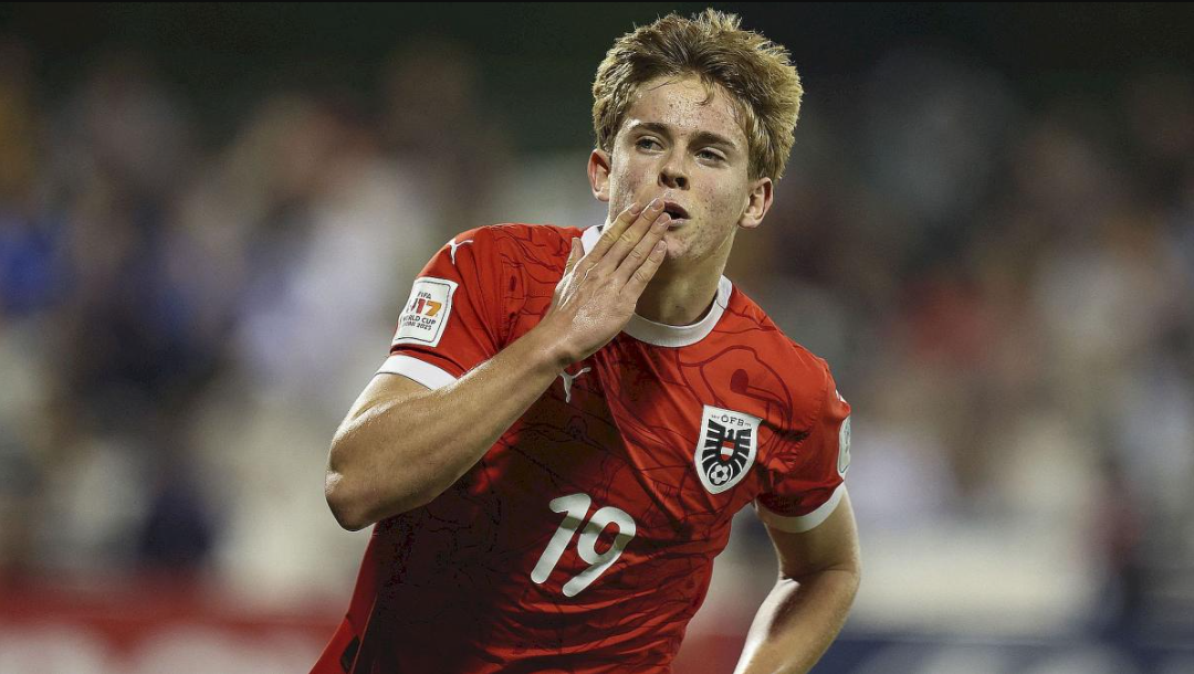 ONG39 Berita Sepak Bola Terbaru & Hasil Pertandingan. Buruan Bayern Munchen! Bintang 17 Tahun Ini Jadi Rebutan Eropa