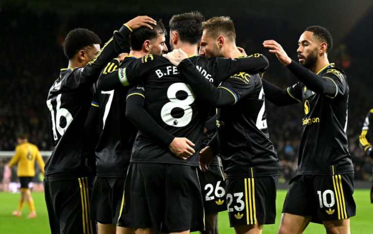 ONG39 Berita Sepak Bola Terbaru & Hasil Pertandingan. Manchester United Hancurkan Wolves: Kemenangan 4-0 Memukau