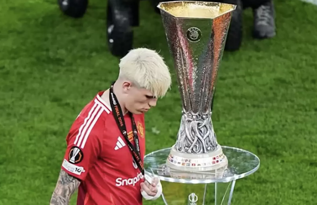 ONG39 Berita Sepak Bola Terbaru & Hasil Pertandingan. Garnacho Tegaskan Tidak Menyesal Tinggalkan Manchester United