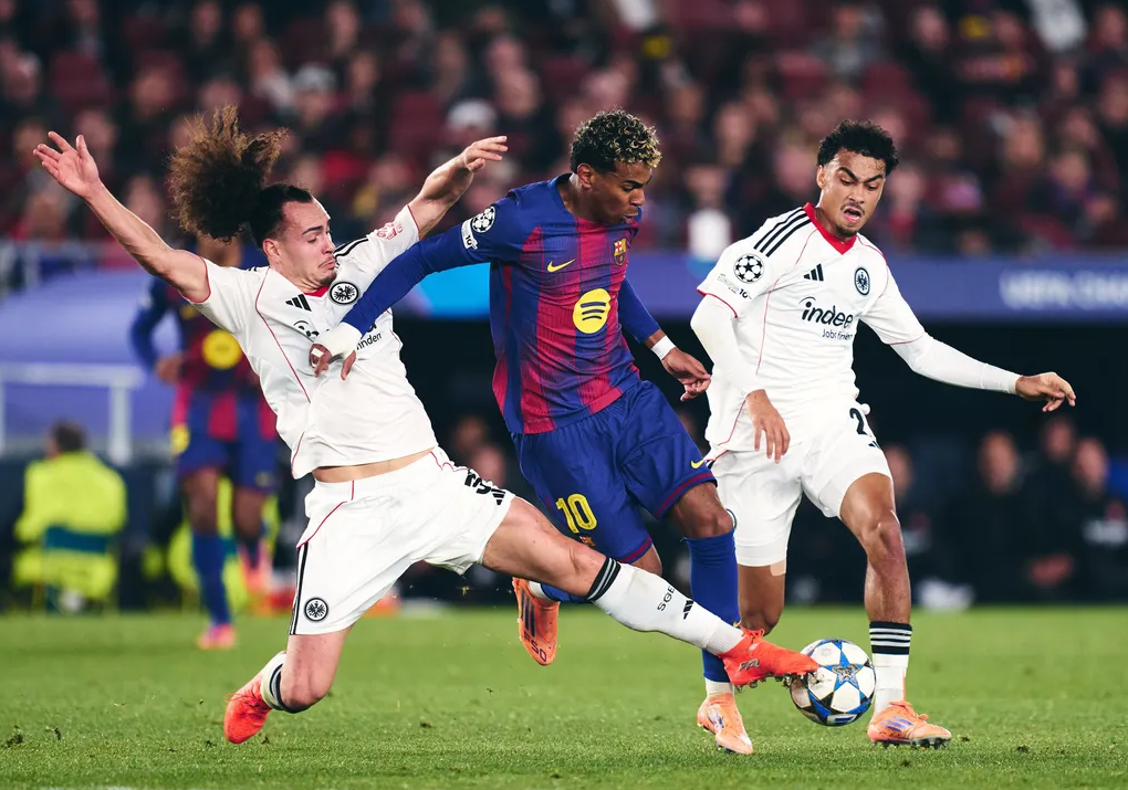 ONG39 Berita Sepak Bola Terbaru & Hasil Pertandingan. Kemenangan Barcelona Berkat Dua Gol Kounde!