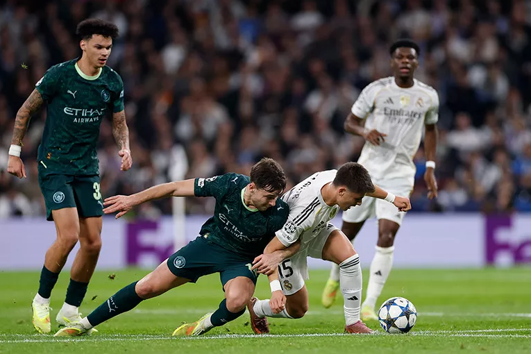 ONG39 Berita Sepak Bola Terbaru & Hasil Pertandingan. Real Madrid Panik? Kondisi Mbappe Bikin Xabi Alonso Gelisah!